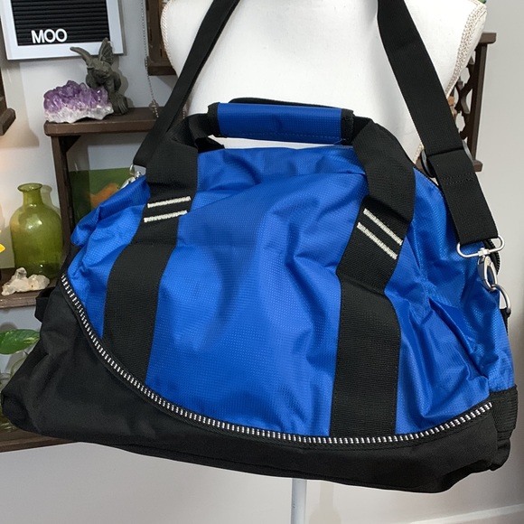 OGIO Duffel Bag - Picture 3 of 7